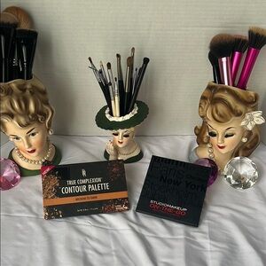 Medium to Dark Contour Palette Black Radiance Studio Makeup on the Go eye Pallet